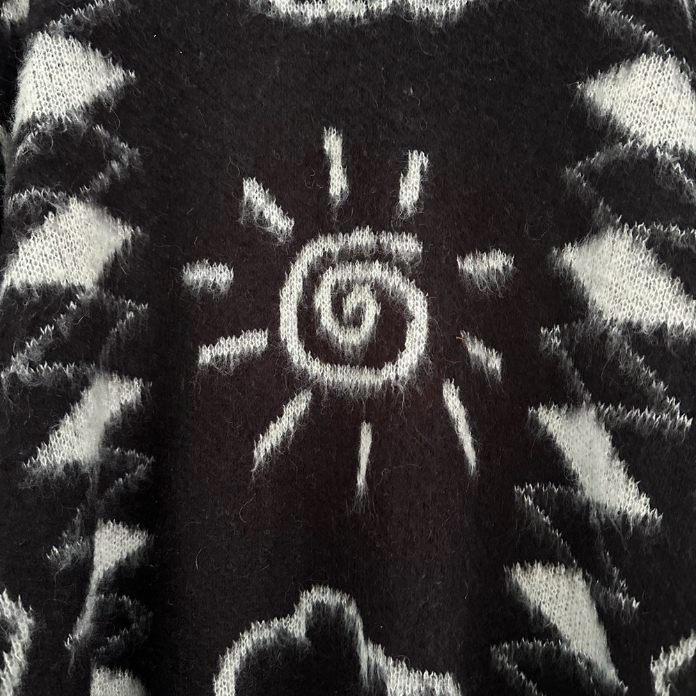 BNWT (sold out) The NKC Store Clare Sweater sun cloud B/W Graphic Sweater O/S - Picture 7 of 10
